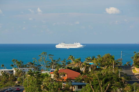 Nautilus On The Hill - Airlie Beach - Holiday Adelaide 20