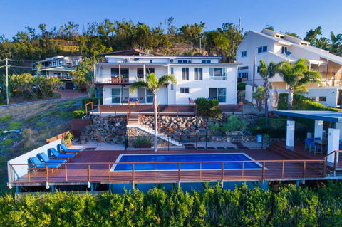 Nautilus On The Hill - Airlie Beach - Holiday Adelaide 18