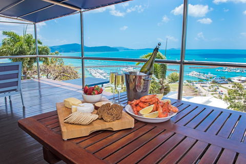 Nautilus On The Hill - Airlie Beach - Holiday Adelaide 10