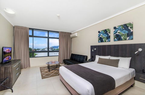 Sunshine Tower Hotel - Holiday Adelaide 5