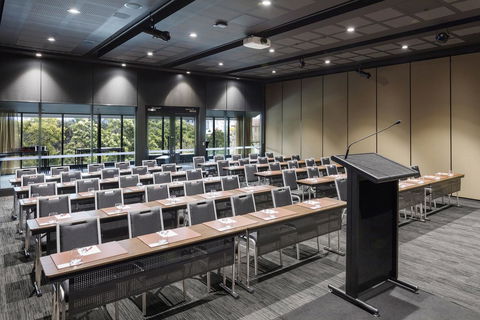Hotel Grand Chancellor Brisbane - Holiday Adelaide 17