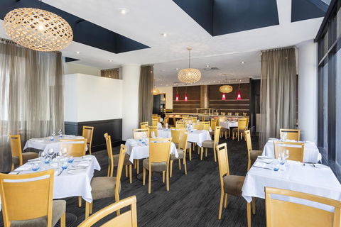 Hotel Grand Chancellor Brisbane - Holiday Adelaide 9