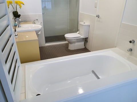 Azure Sea Whitsunday Resort - Holiday Adelaide 3