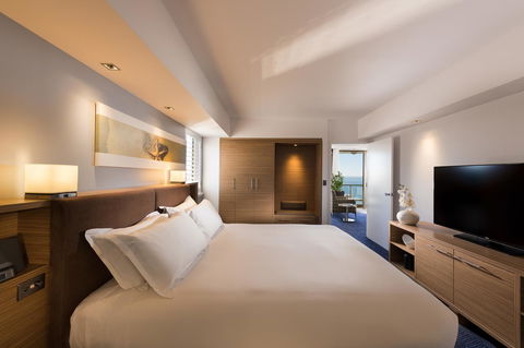 Sofitel Gold Coast Broadbeach - Holiday Adelaide 5