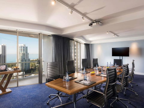 Sofitel Gold Coast Broadbeach - Holiday Adelaide 42