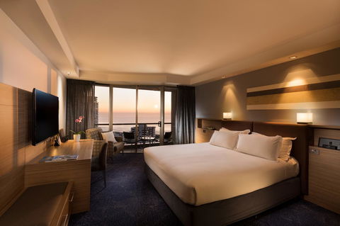 Sofitel Gold Coast Broadbeach - Holiday Adelaide 18