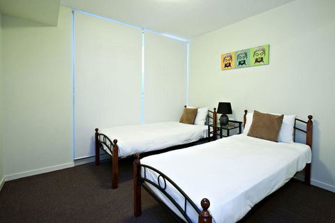 Lanai Riverside Apartments - Holiday Adelaide 5