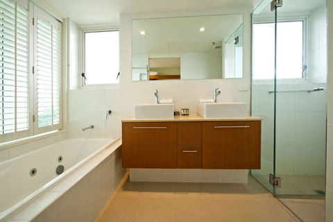 Lanai Riverside Apartments - Holiday Adelaide 39