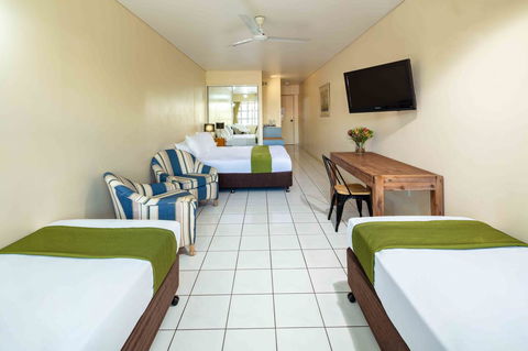 Hides Hotel - Holiday Adelaide 14