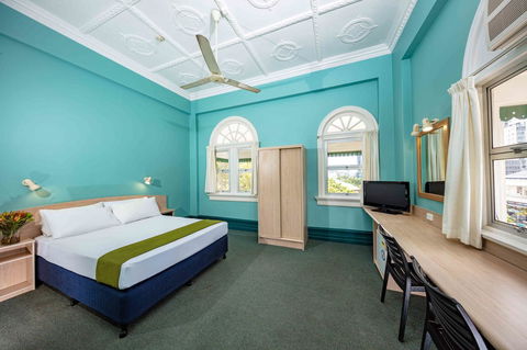 Hides Hotel - Holiday Adelaide 19