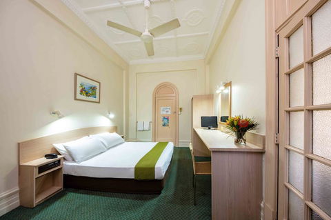 Hides Hotel - Holiday Adelaide 15