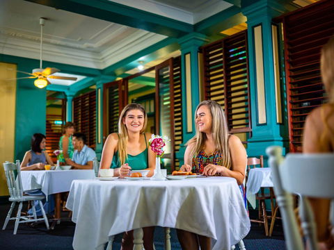Hides Hotel - Holiday Adelaide 25