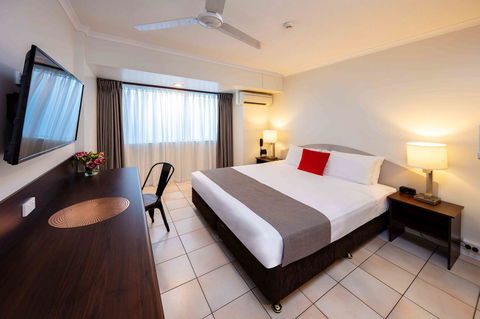 Hides Hotel - Holiday Adelaide 0