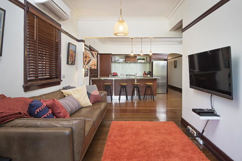 Anville Court - Holiday Adelaide 7