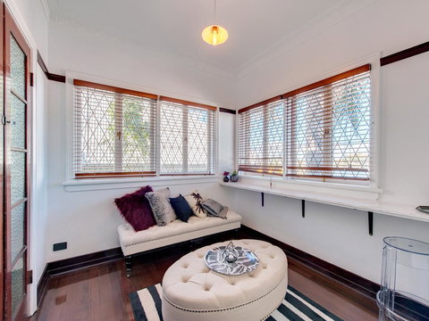 Anville Court - Holiday Adelaide 13