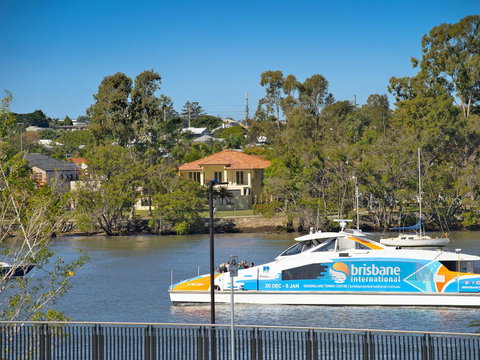 Anville Court - Holiday Adelaide 11