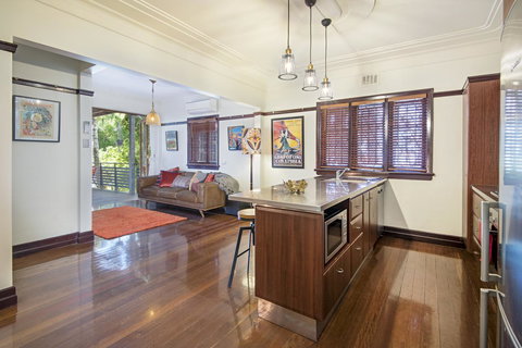 Anville Court - Holiday Adelaide 15