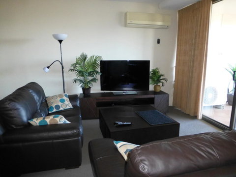 The Oasis Apartments - Holiday Adelaide 7
