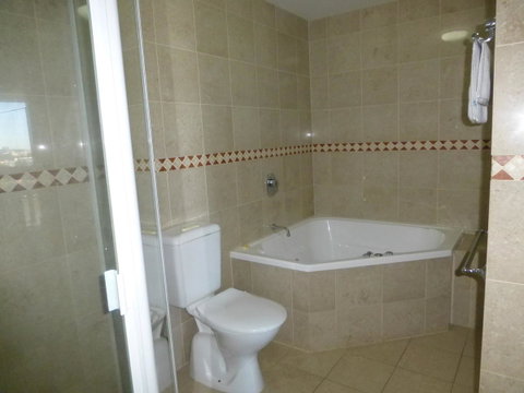 The Oasis Apartments - Holiday Adelaide 19