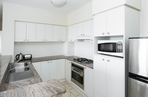 The Oasis Apartments - Holiday Adelaide 11