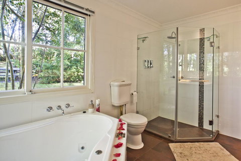 Curtis Falls Cottage - Holiday Adelaide 4