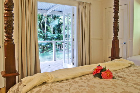 Curtis Falls Cottage - Holiday Adelaide 1