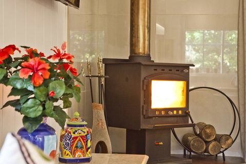 Curtis Falls Cottage - Holiday Adelaide 10