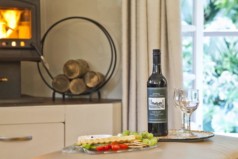 Curtis Falls Cottage - Holiday Adelaide 8