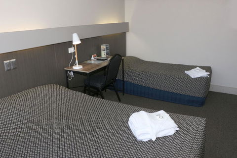 Brighton Hotel - Holiday Adelaide 6