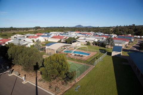 Wavecrest Village & Tourist Park - Holiday Adelaide 1