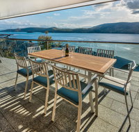 Waves 5 Luxury 3 Bedroom Breathtaking Ocean Views Central Location - Holiday Adelaide
