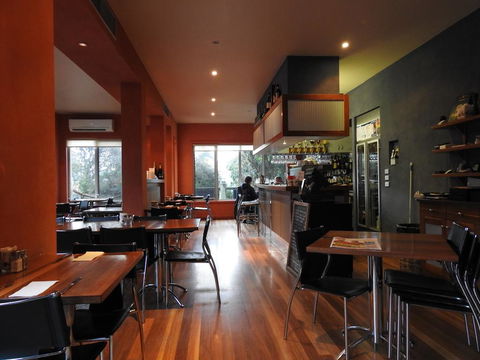 Waves Luxury Suites - Holiday Adelaide 1