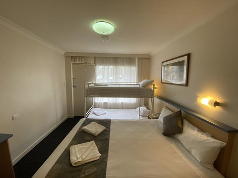 Welcome Inn 277 - Holiday Adelaide 2