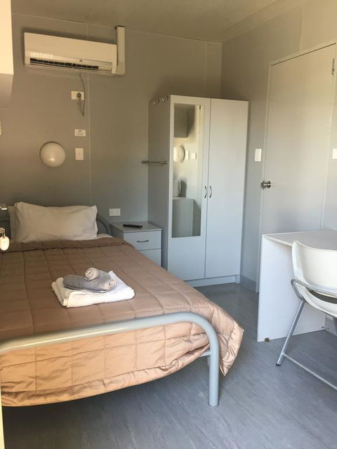 Wellshot Hotel - Holiday Adelaide 1