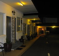 White Manor Motel - Holiday Adelaide