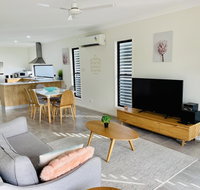 WHITSUNDAY brand new townhouse close to boardwalk - Holiday Adelaide