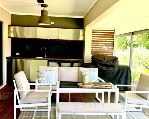 Willow Lodge - Holiday Adelaide 1