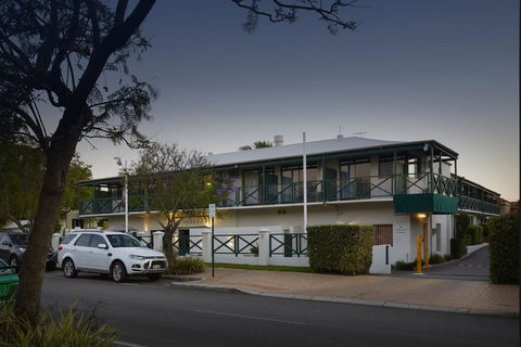 Windsor Lodge - Holiday Adelaide 0