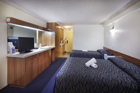 Windsor Lodge - Holiday Adelaide 2