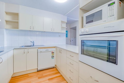 Windward Apartments - Holiday Adelaide 1
