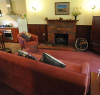 Wintarni Olives Cottage - Holiday Adelaide