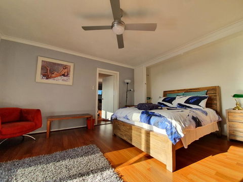 Wonderland Retreat - Holiday Adelaide 3