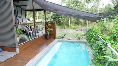 Woodwark Bay Retreat Airlie Beach - Holiday Adelaide 1