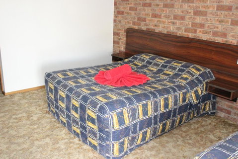 Woomargama Motel - Holiday Adelaide 0
