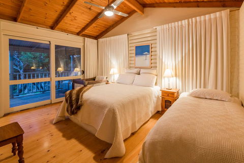 Yallingup's Best Located Beach House - Holiday Adelaide 2
