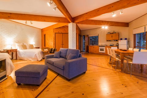 Yallingup's Best Located Beach House - Holiday Adelaide 1
