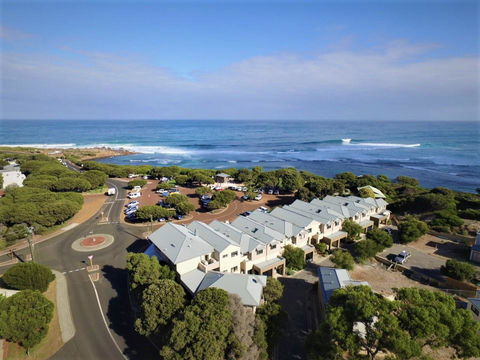 Yallingup Beach Resort - Holiday Adelaide 0