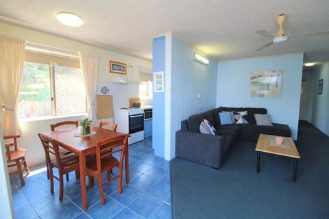 Yamba Towers 2 - Holiday Adelaide 2