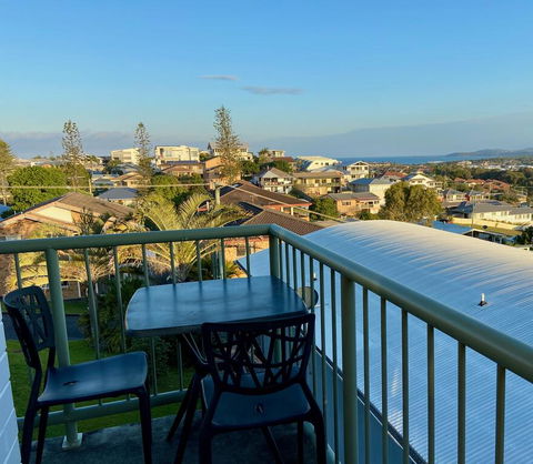 Yamba Views Accommodation - Holiday Adelaide 2