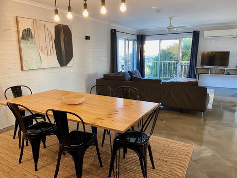 Yamba Views Accommodation - Holiday Adelaide 3